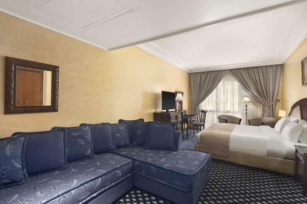Ramada By Wyndham Fes Otel Oda fotoğraf